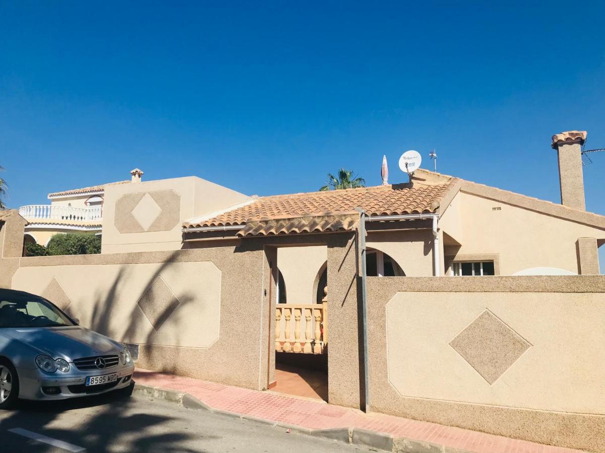 Villa With Super Swimming Pool Gran Alacant Exterior photo