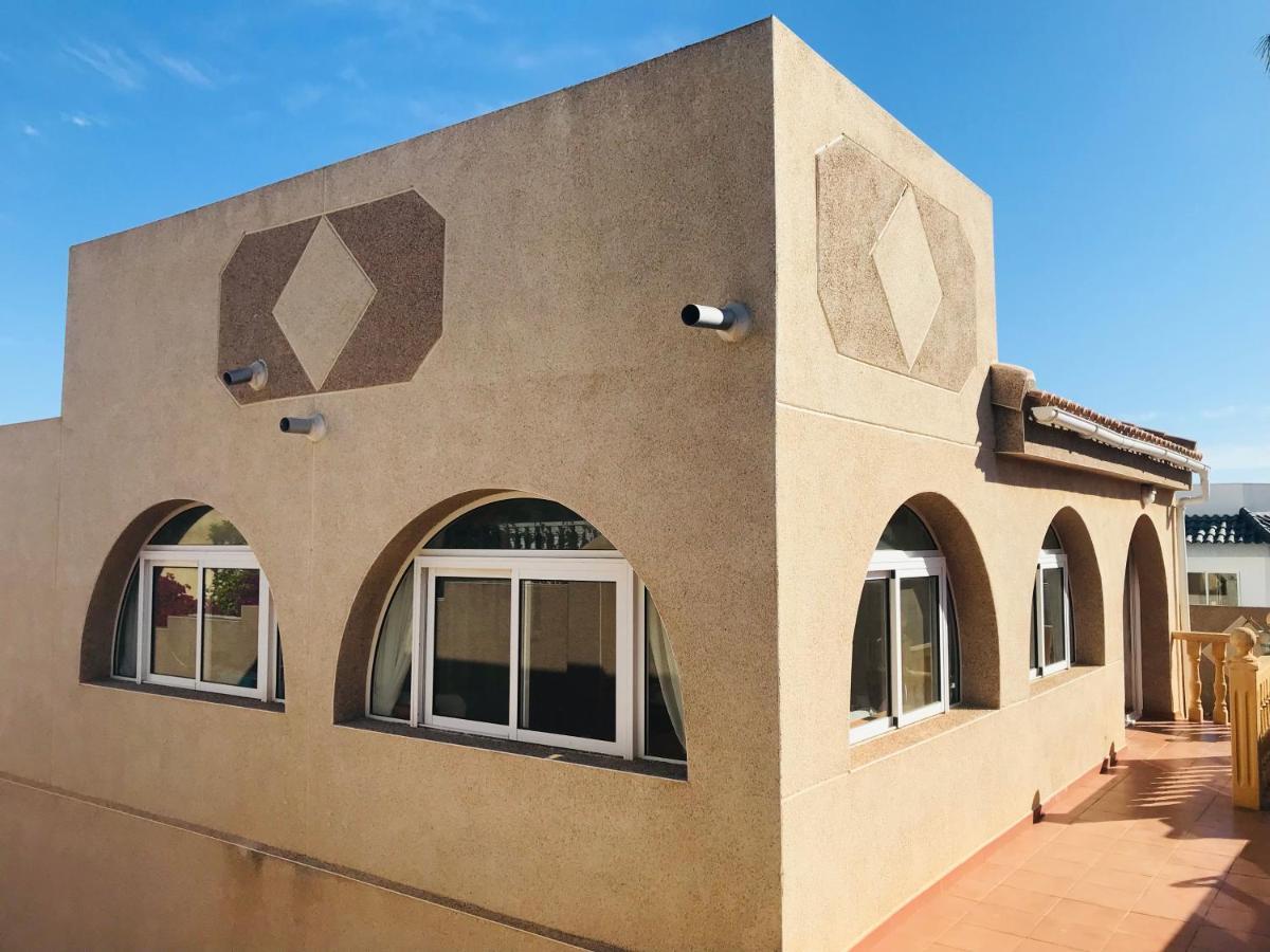Villa With Super Swimming Pool Gran Alacant Exterior photo