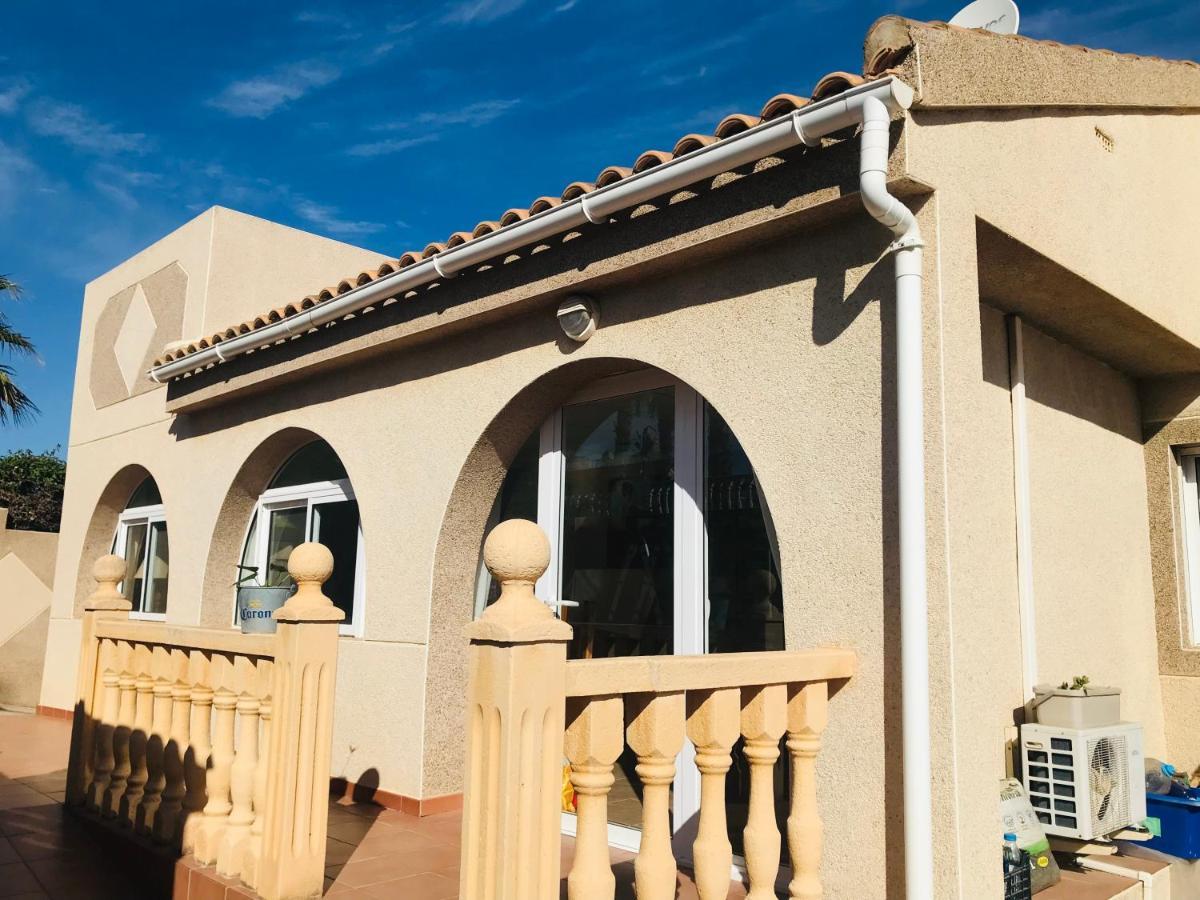 Villa With Super Swimming Pool Gran Alacant Exterior photo